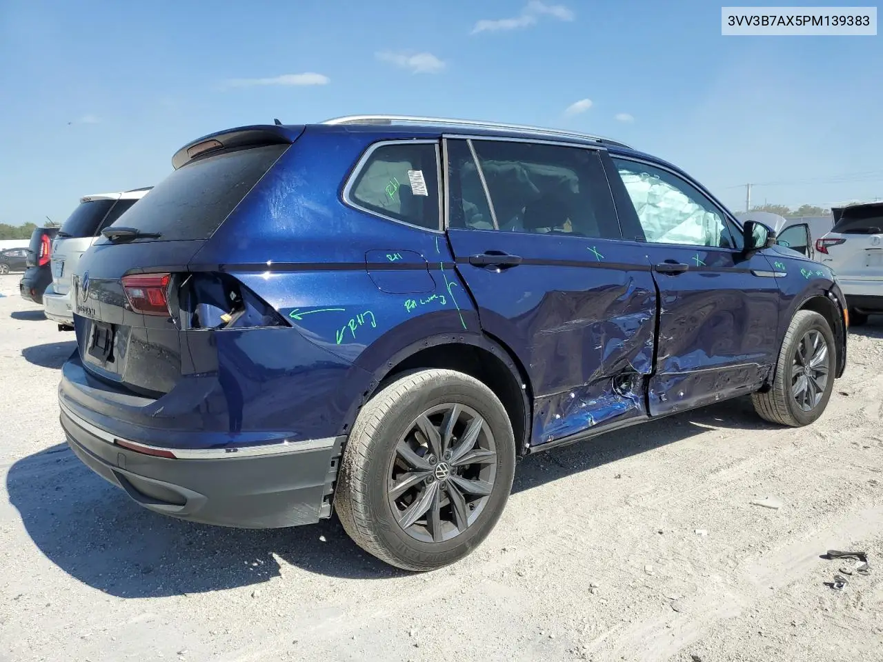 3VV3B7AX5PM139383 2023 Volkswagen Tiguan Se