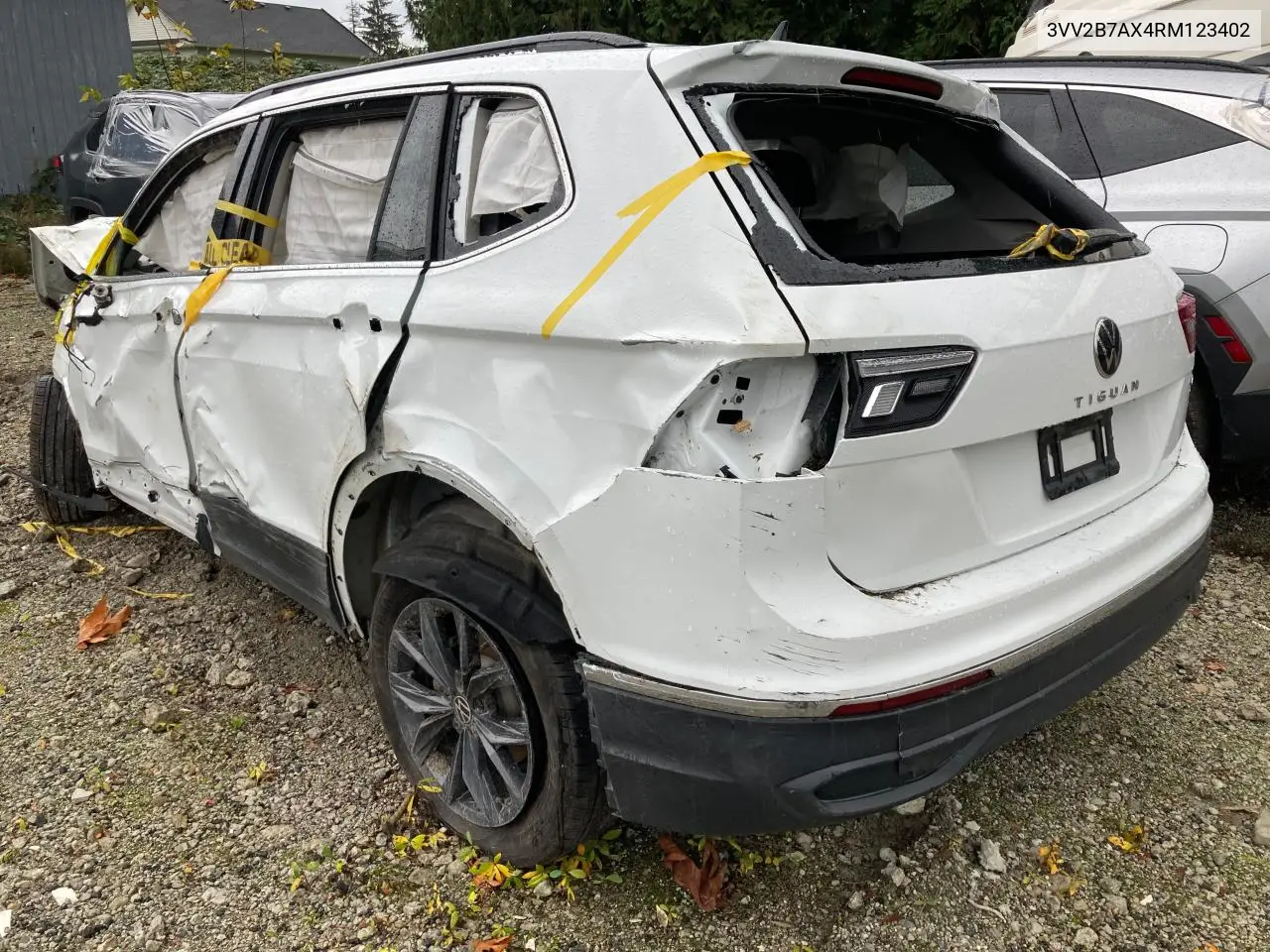 3VV2B7AX4RM123402 2024 Volkswagen Tiguan Se