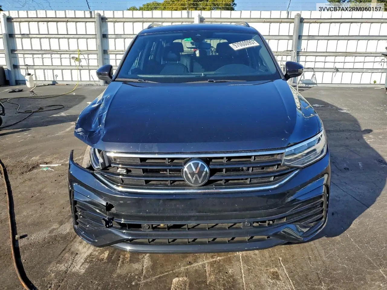 3VVCB7AX2RM060157 2024 Volkswagen Tiguan Se R-Line Black