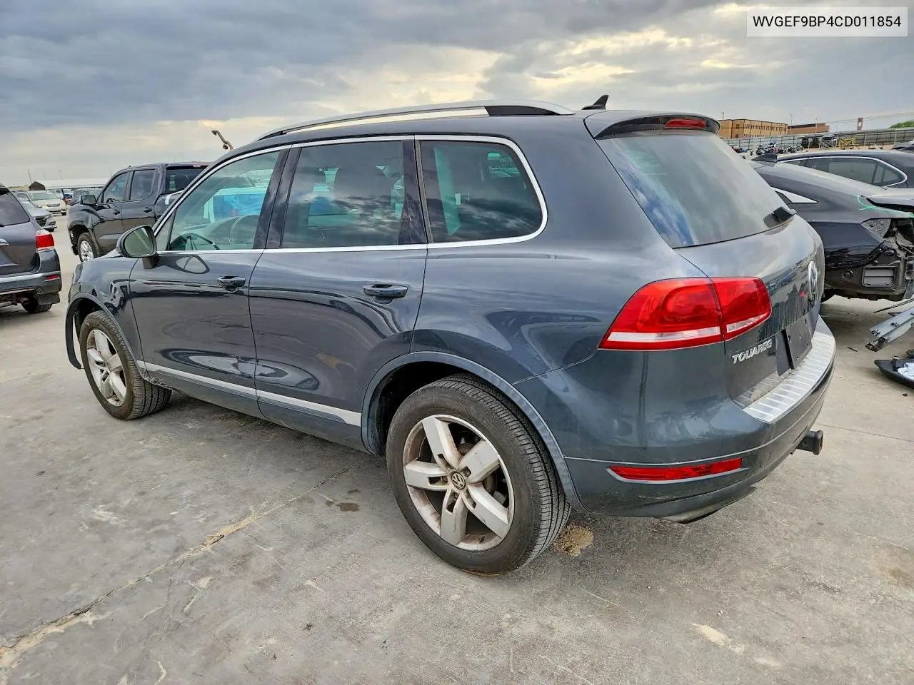 WVGEF9BP4CD011854 2012 Volkswagen Touareg V6