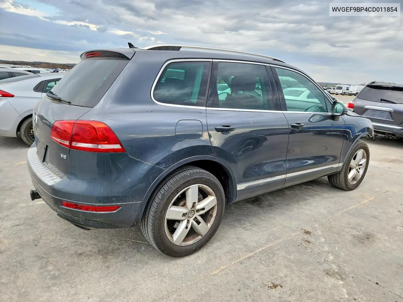 WVGEF9BP4CD011854 2012 Volkswagen Touareg V6