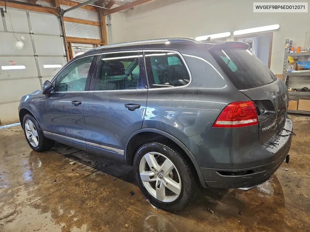 WVGEF9BP6ED012071 2014 Volkswagen Touareg V6