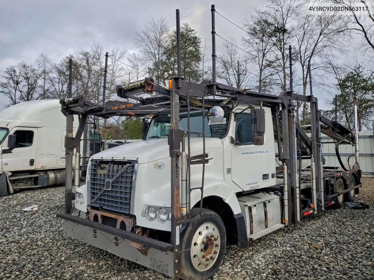 4V5RC9DG2DN563117 2013 Volvo Vah