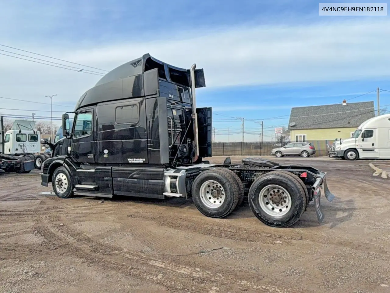 4V4NC9EH9FN182118 2015 Volvo Vn Vnl