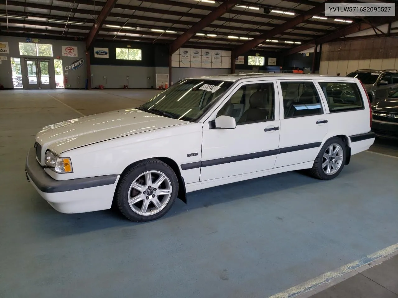 YV1LW5716S2095527 1995 Volvo 850