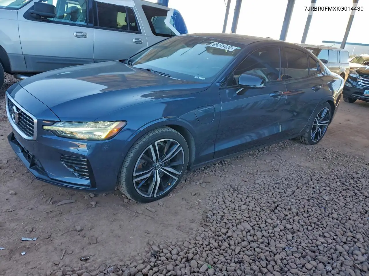 7JRBR0FMXKG014430 2019 Volvo S60 T8 R-Design