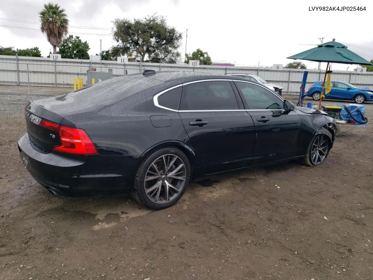 LVY982AK4JP025464 2018 Volvo S90 T5 Momentum