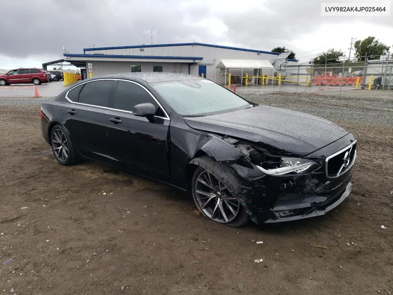 LVY982AK4JP025464 2018 Volvo S90 T5 Momentum