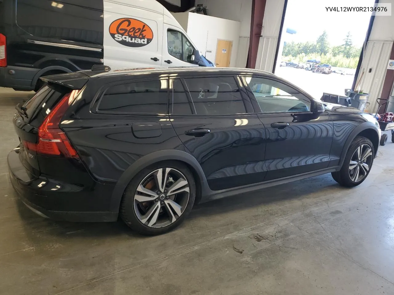 YV4L12WY0R2134976 2024 Volvo V60 Cross Country Plus