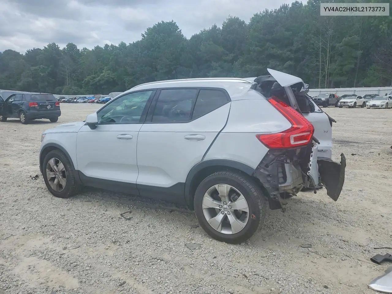 2020 Volvo Xc40 T4 Momentum VIN: YV4AC2HK3L2173773 Lot: 56143456