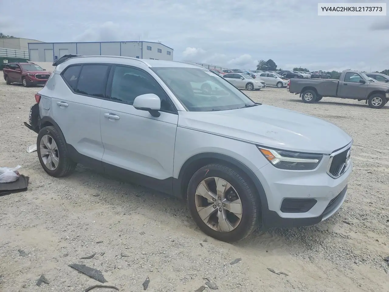 2020 Volvo Xc40 T4 Momentum VIN: YV4AC2HK3L2173773 Lot: 56143456