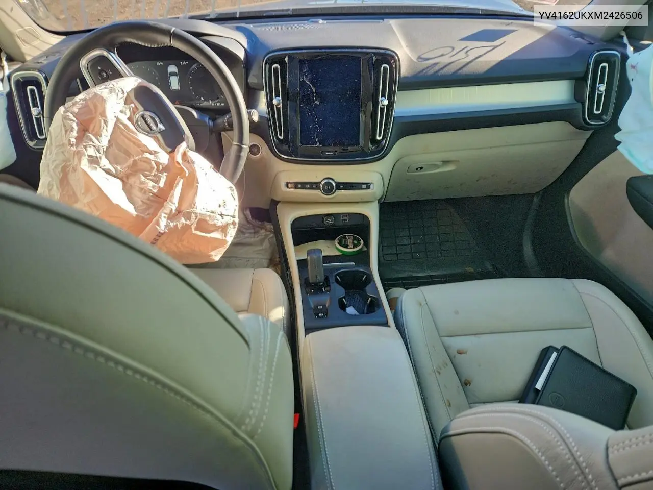 YV4162UKXM2426506 2021 Volvo Xc40 T5 Momentum