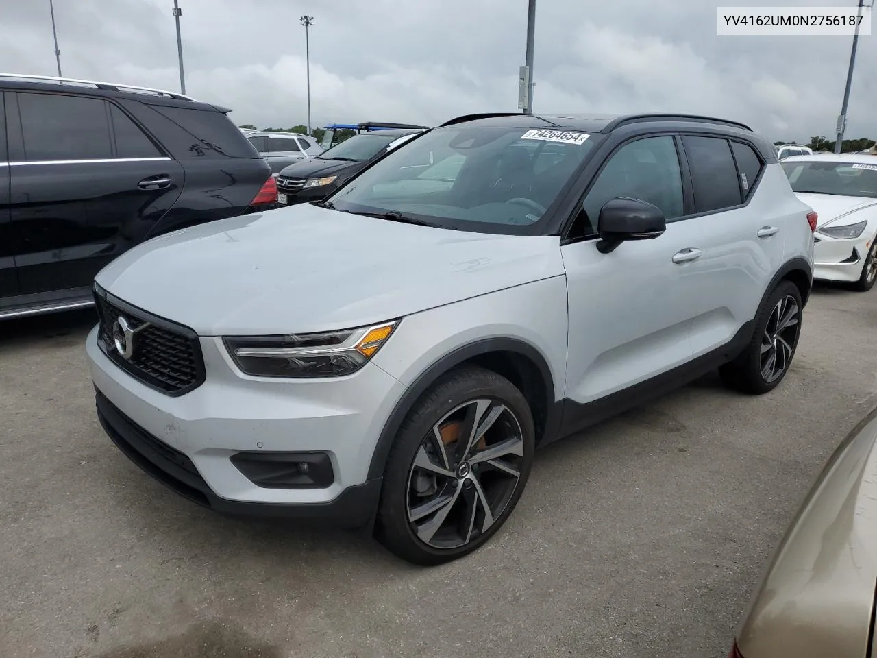 YV4162UM0N2756187 2022 Volvo Xc40 T5 R-Design