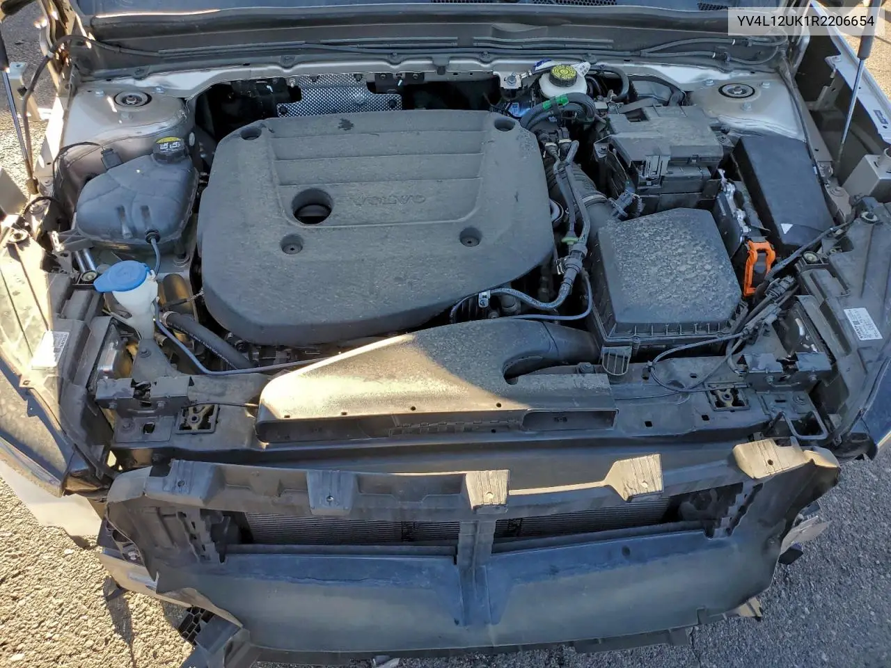 YV4L12UK1R2206654 2024 Volvo Xc40 Core