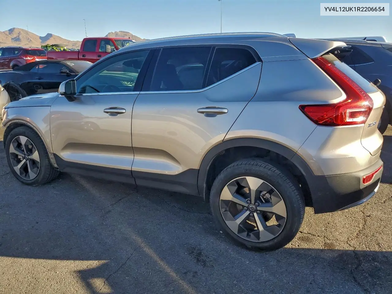 YV4L12UK1R2206654 2024 Volvo Xc40 Core