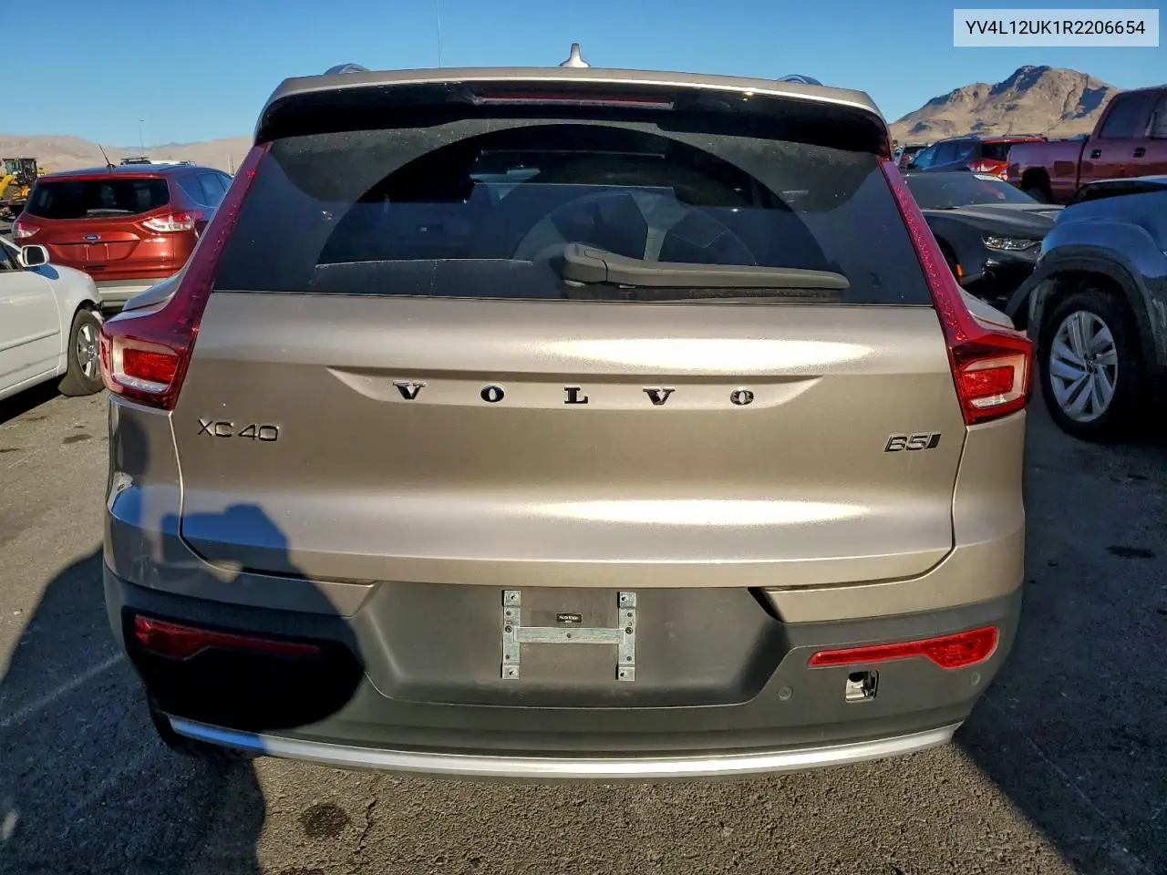 YV4L12UK1R2206654 2024 Volvo Xc40 Core