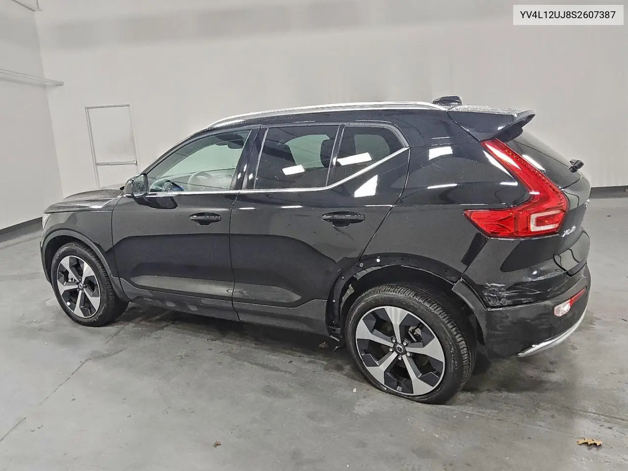 YV4L12UJ8S2607387 2025 Volvo Xc40 Core