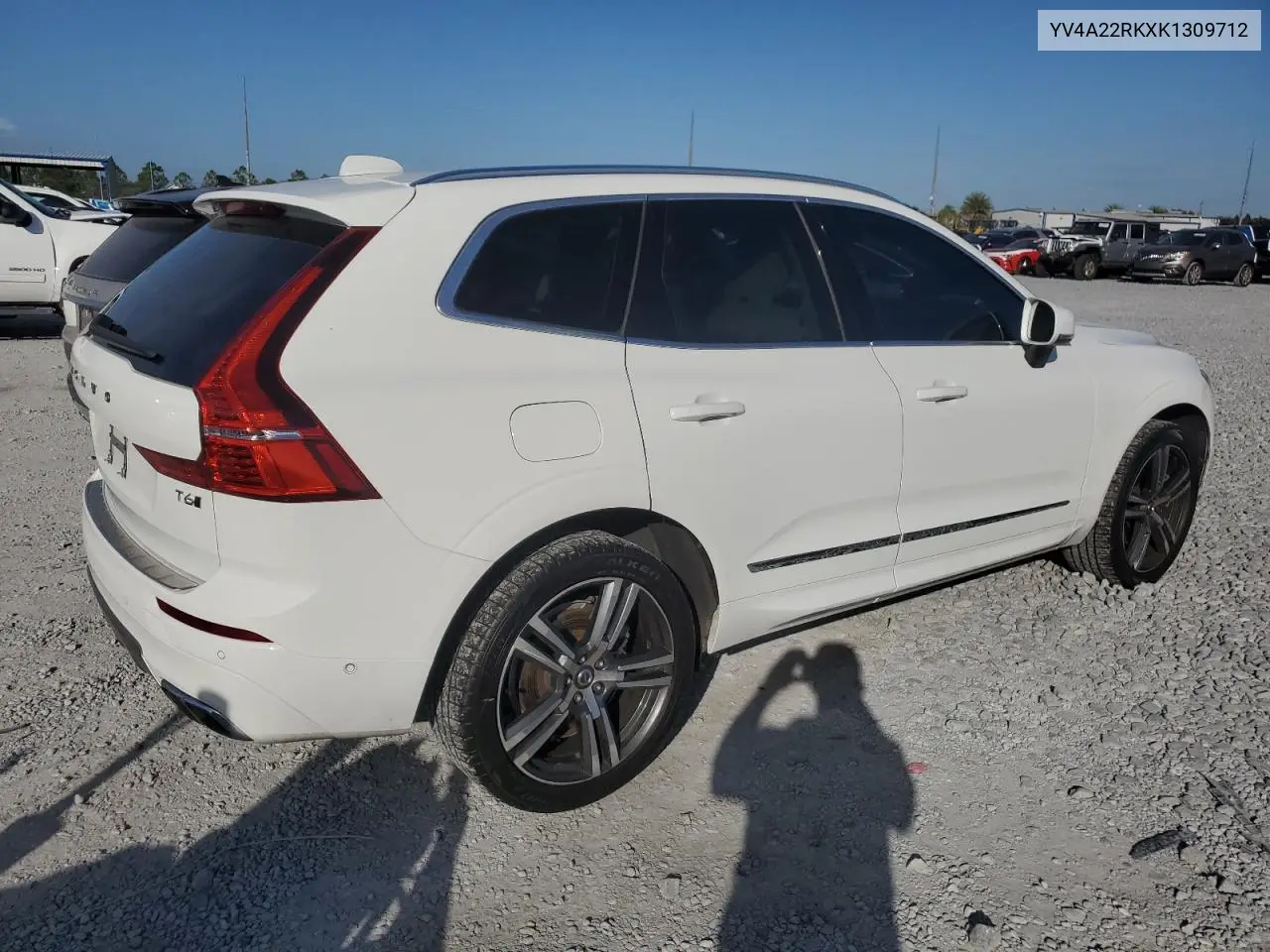 YV4A22RKXK1309712 2019 Volvo Xc60 T6