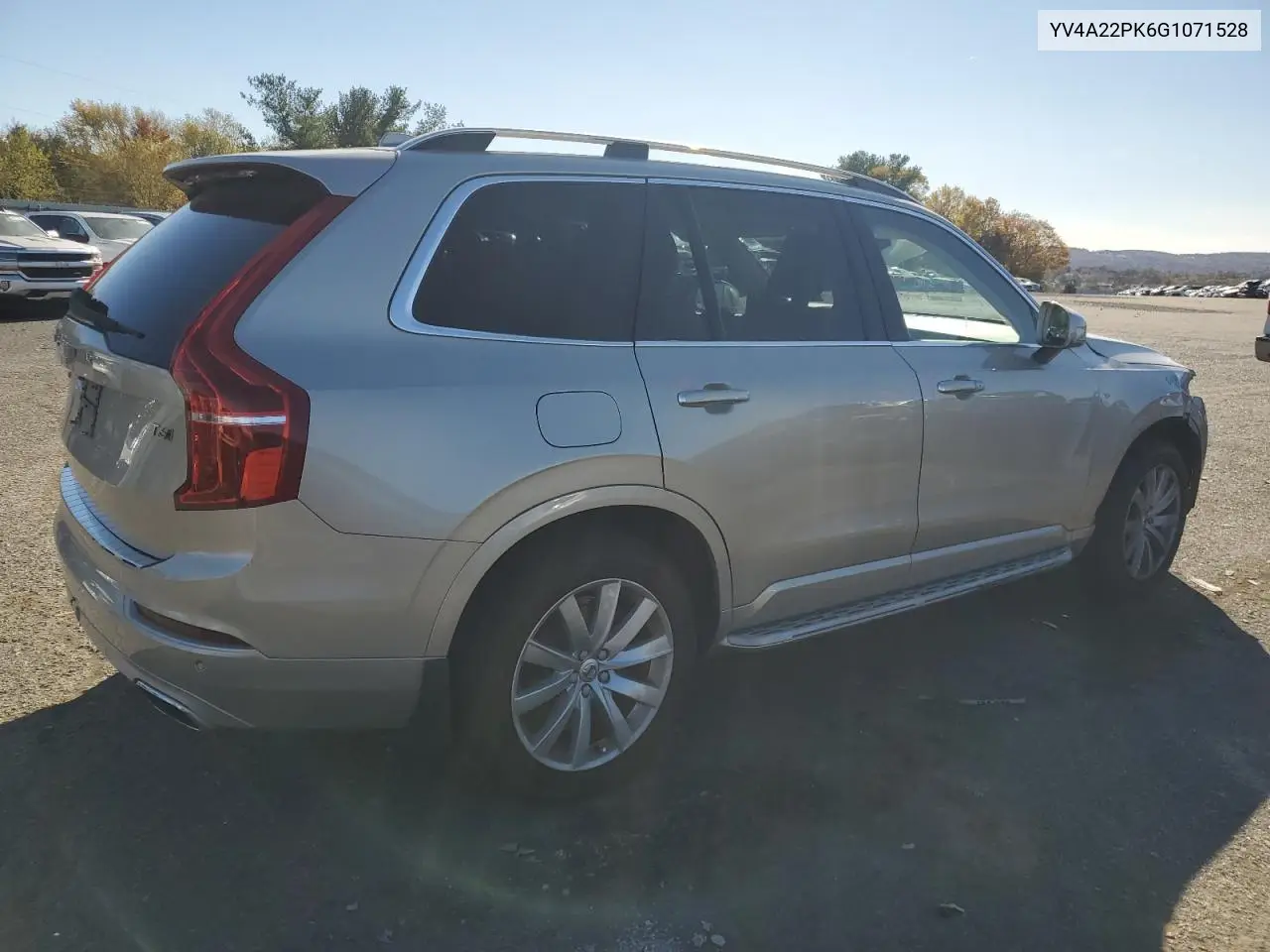YV4A22PK6G1071528 2016 Volvo Xc90 T6