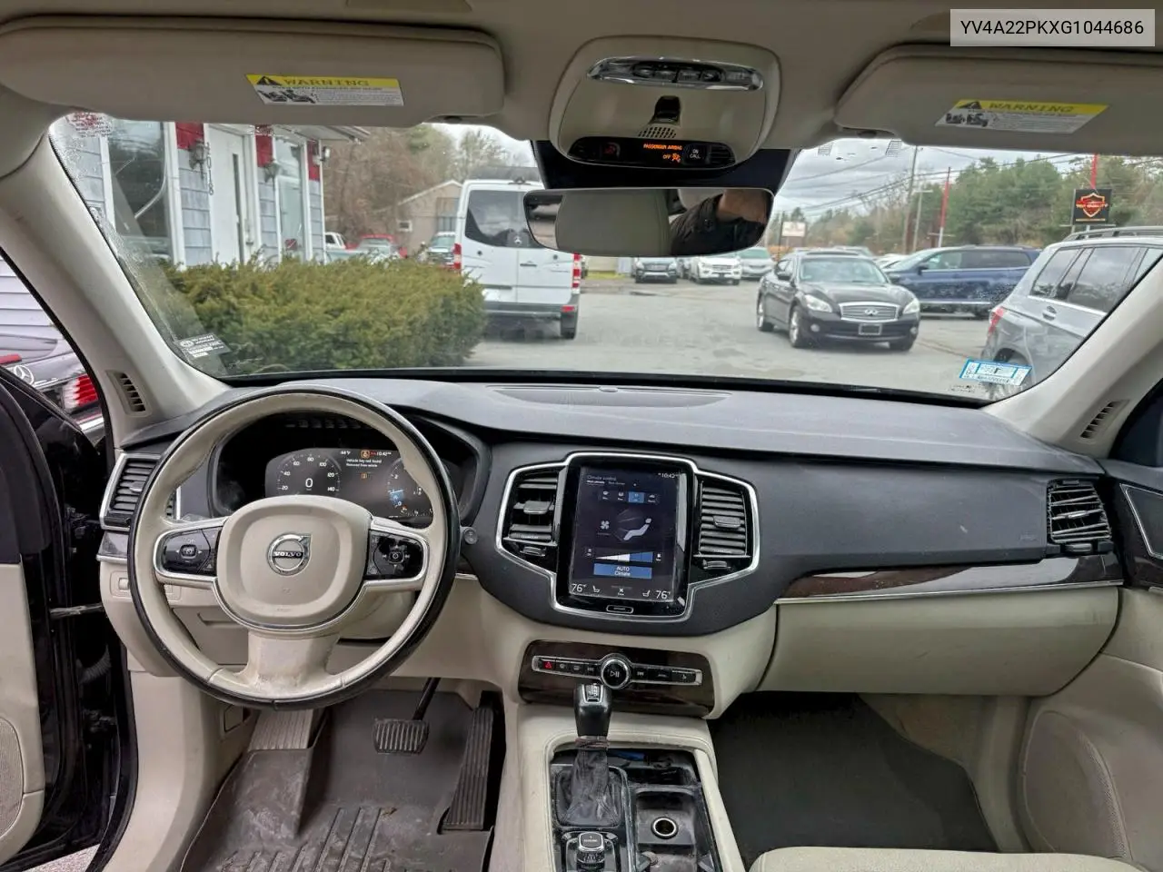 YV4A22PKXG1044686 2016 Volvo Xc90 T6