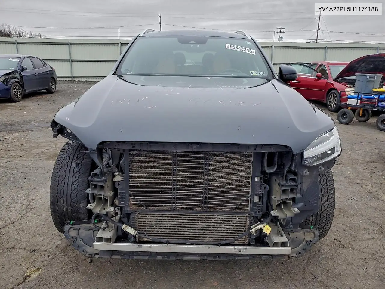 YV4A22PL5H1174188 2017 Volvo Xc90 T6