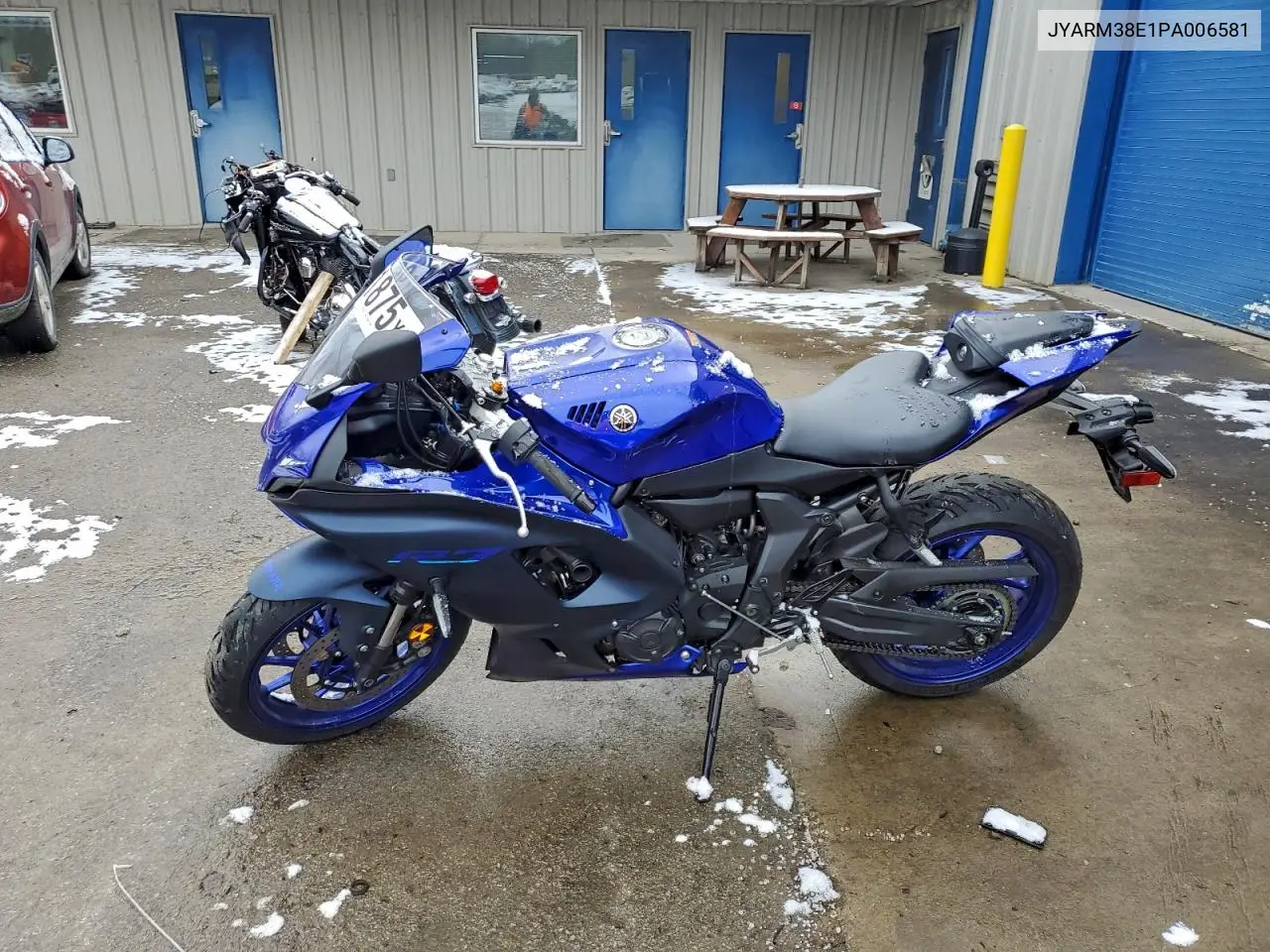JYARM38E1PA006581 2023 Yamaha Yzfr7