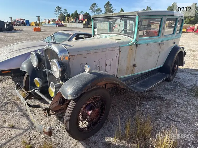 0212 1931 Marmon 1931 Marmon 4D Classic Car