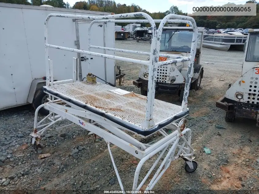 00000000000086065 1980 Equipment Gse B-4