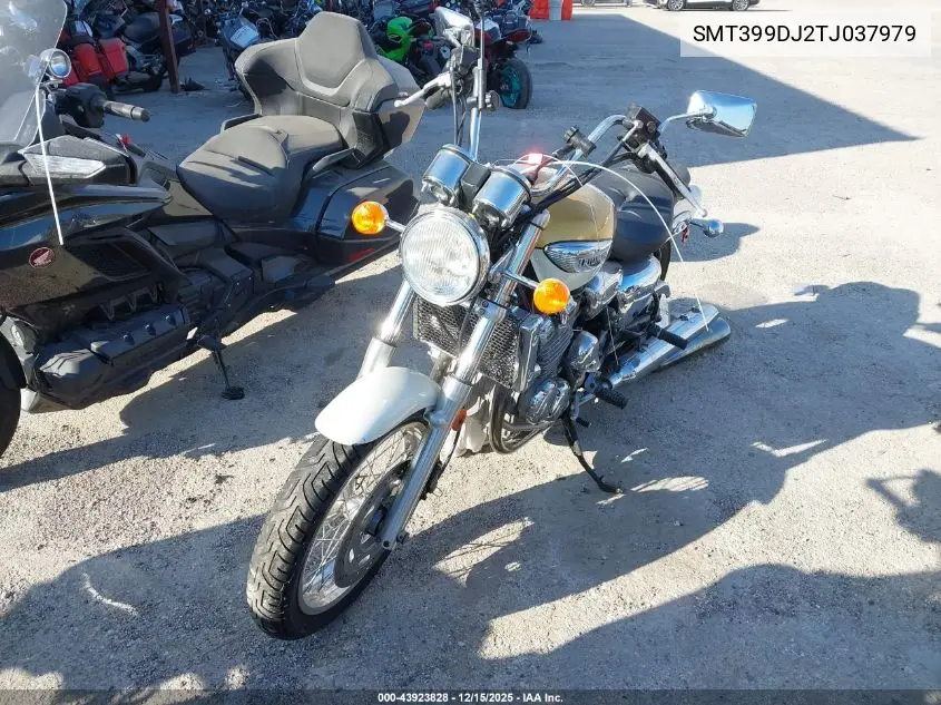 SMT399DJ2TJ037979 1996 Triumph Motorcycle Adventurer