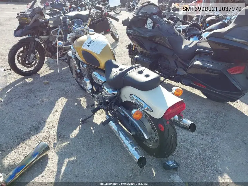 SMT399DJ2TJ037979 1996 Triumph Motorcycle Adventurer