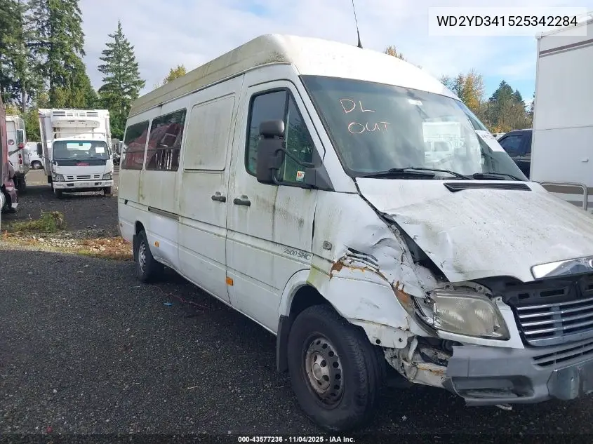 WD2YD341525342284 2002 Freightliner Sprinter 2500