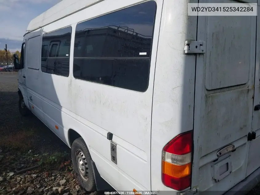WD2YD341525342284 2002 Freightliner Sprinter 2500