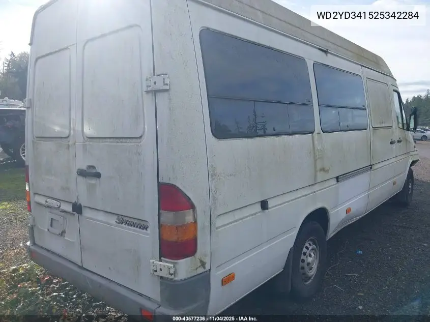 WD2YD341525342284 2002 Freightliner Sprinter 2500