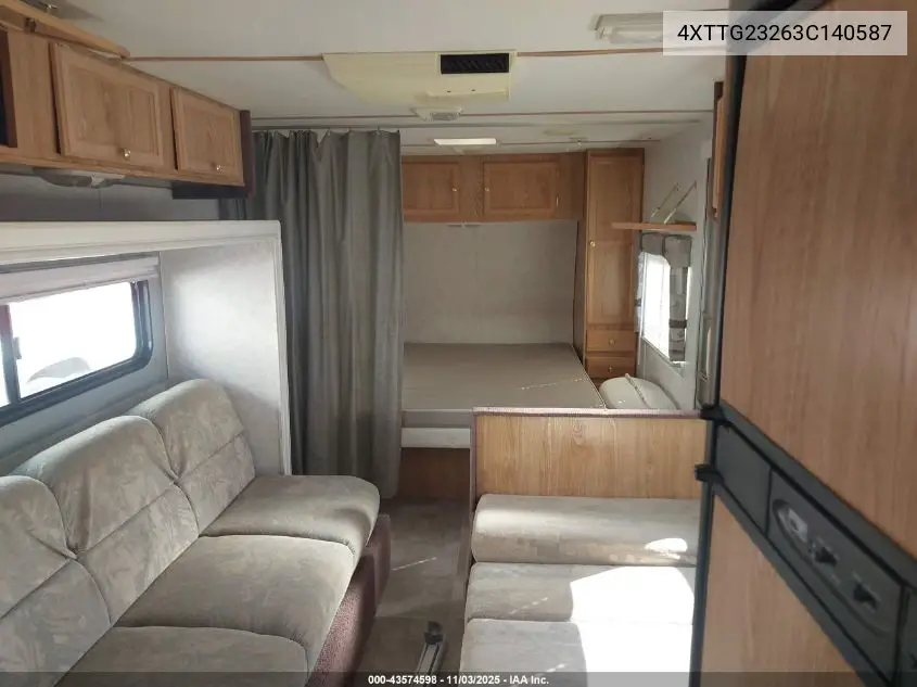 4XTTG23263C140587 2003 Thor Tl 23Ft