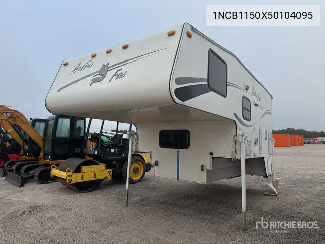 1NCB1150X50104095 2005 Artic Fox 2005 Northwood Artic Fox Truck Camper