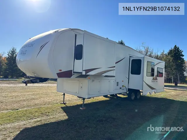 1NL1YFN29B1074132 2011 29 Frbw 2011 Canyon Trail 29 Frbw 32 Ft T/A Fifth Wheel Travel Trailer