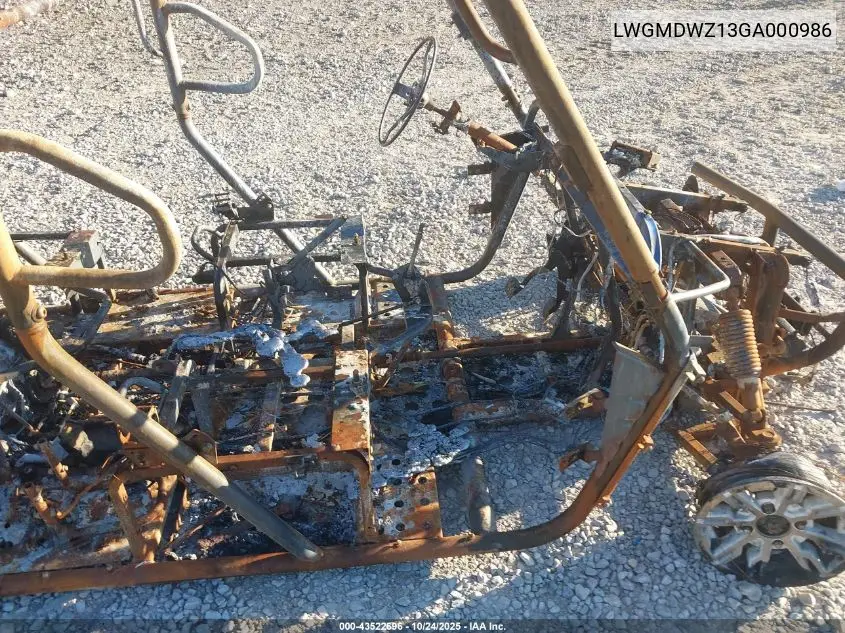 LWGMDWZ13GA000986 2016 Hisu Cub Cadet
