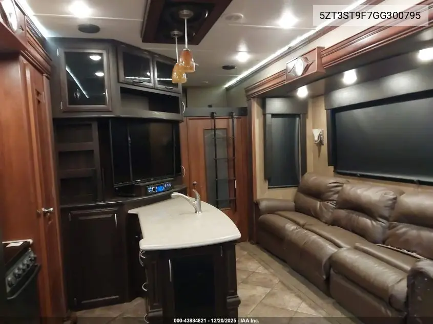 2016 Forest River Spartan VIN: 5ZT3ST9F7GG300795 Lot: 43884821
