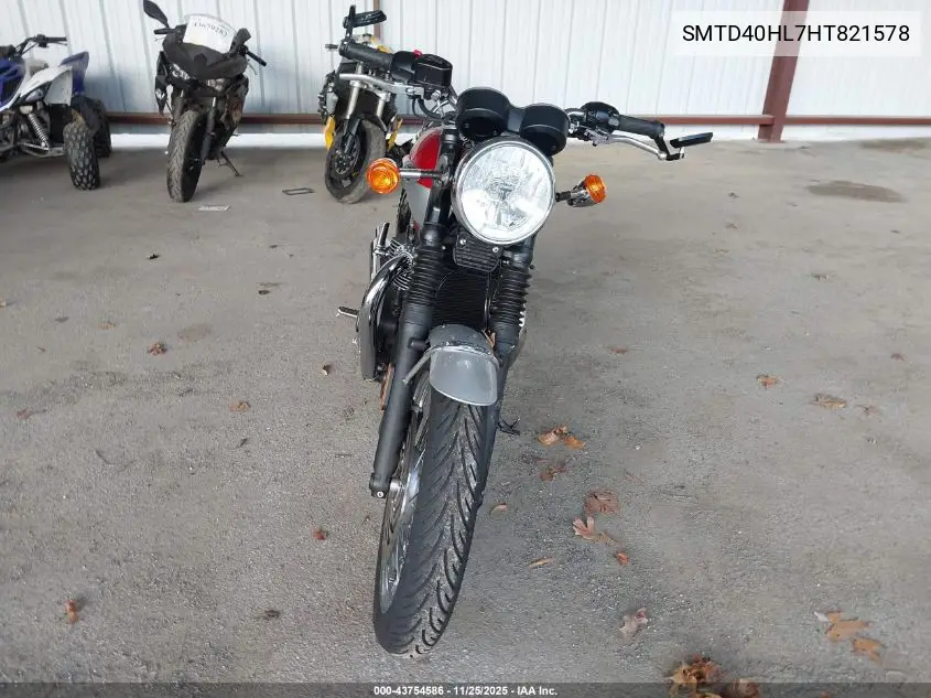 SMTD40HL7HT821578 2017 Triumph Motorcycle Bonneville T120/Black