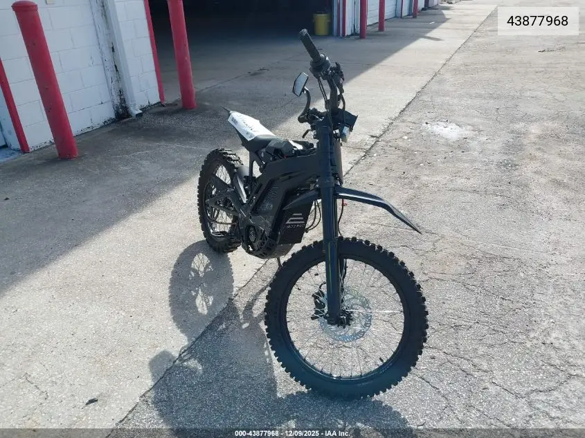 H2WEAC225S1005870 2025 Other Other