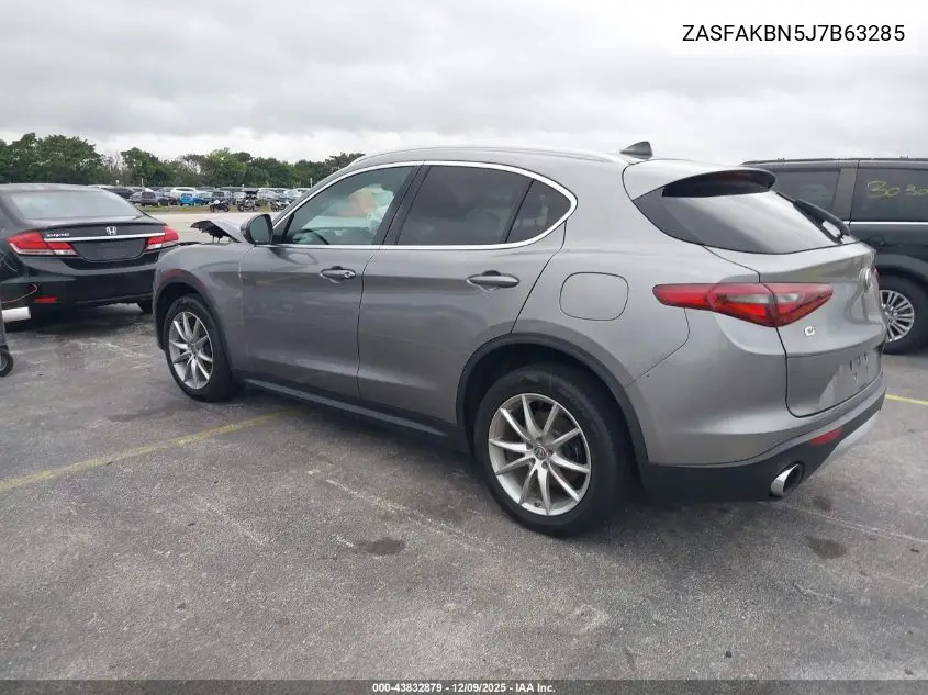 ZASFAKBN5J7B63285 2018 Alfa Romeo Stelvio Ti Awd