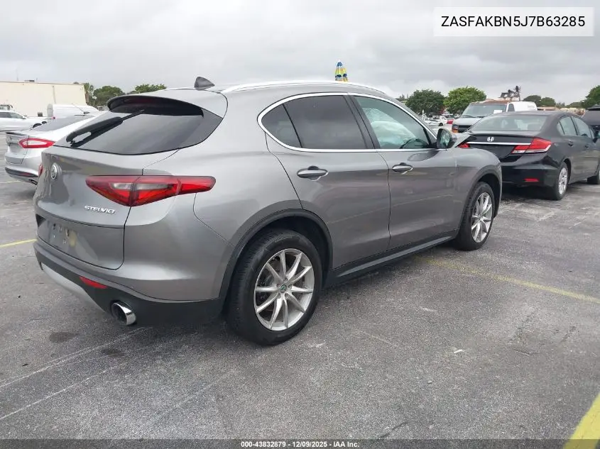 ZASFAKBN5J7B63285 2018 Alfa Romeo Stelvio Ti Awd