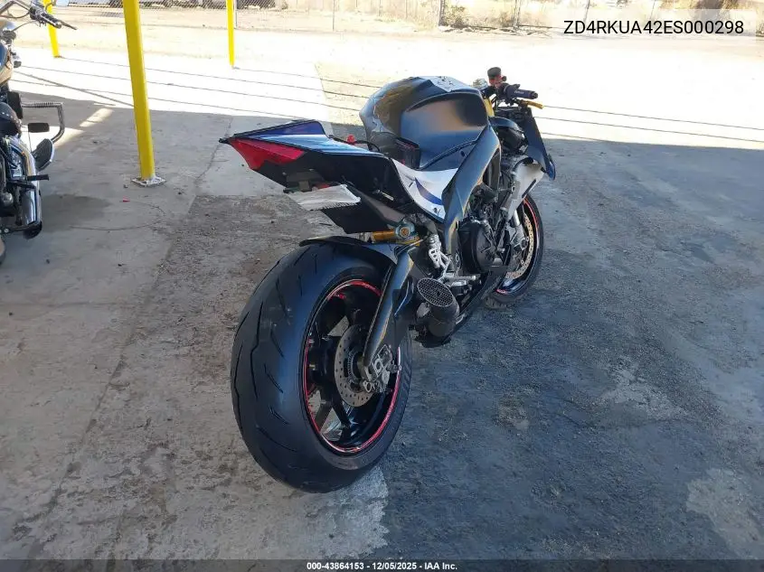 ZD4RKUA42ES000298 2014 Aprilia Rsv4 R
