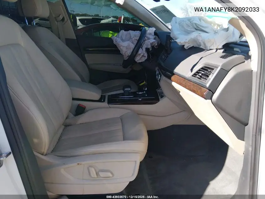 WA1ANAFY8K2092033 2019 Audi Q5 45 Premium