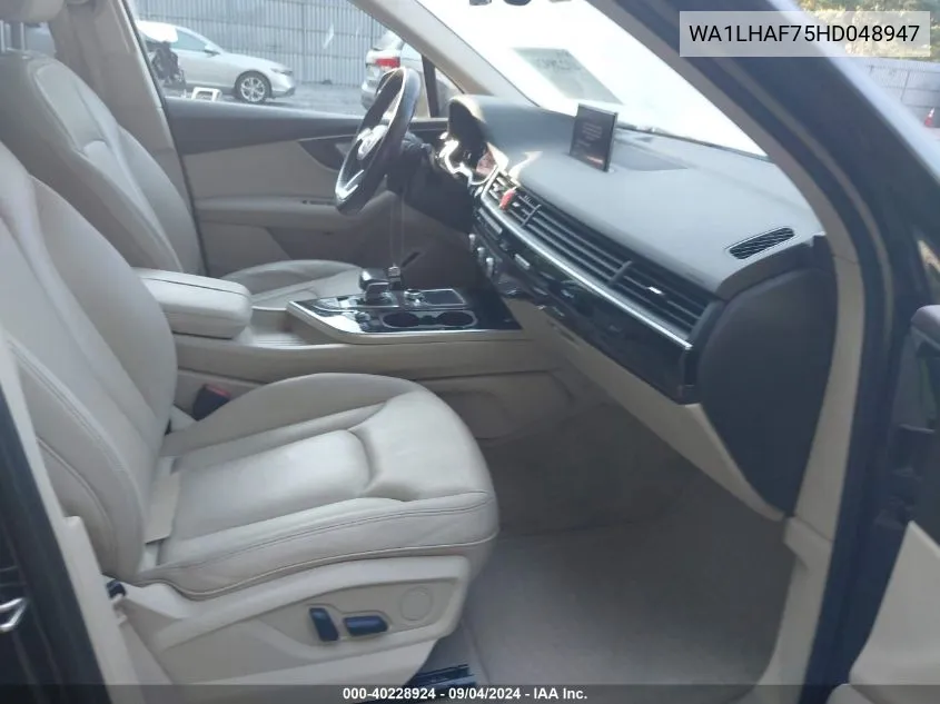 WA1LHAF75HD048947 2017 Audi Q7 Premium Plus