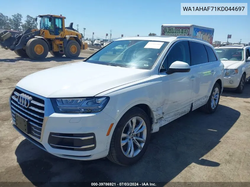 WA1AHAF71KD044697 2019 Audi Q7 45 Premium