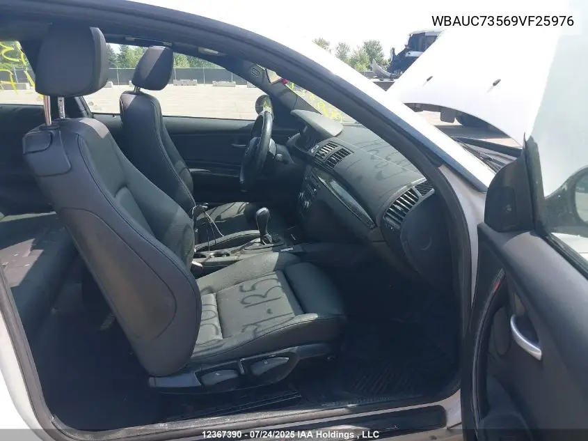 WBAUC73569VF25976 2009 BMW 135I