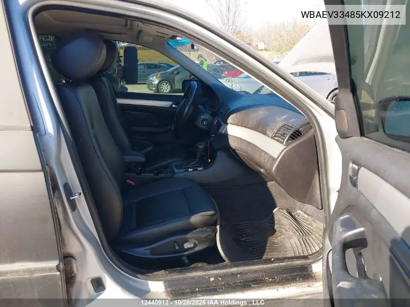 WBAEV33485KX09212 2005 BMW 325I
