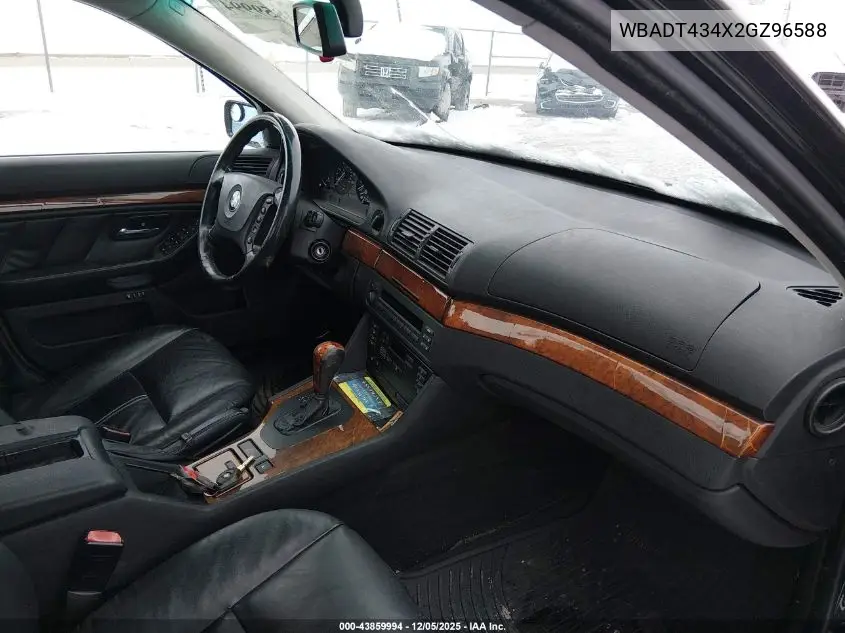 WBADT434X2GZ96588 2002 BMW 525Ia