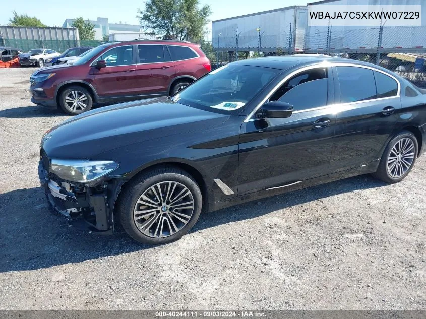 WBAJA7C5XKWW07229 2019 BMW 530I xDrive